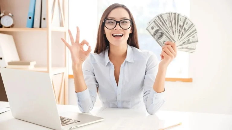 With inflation rising and job competition fiercer than ever, more people are turning to free money-making apps to earn extra income from the comfort of their homes.