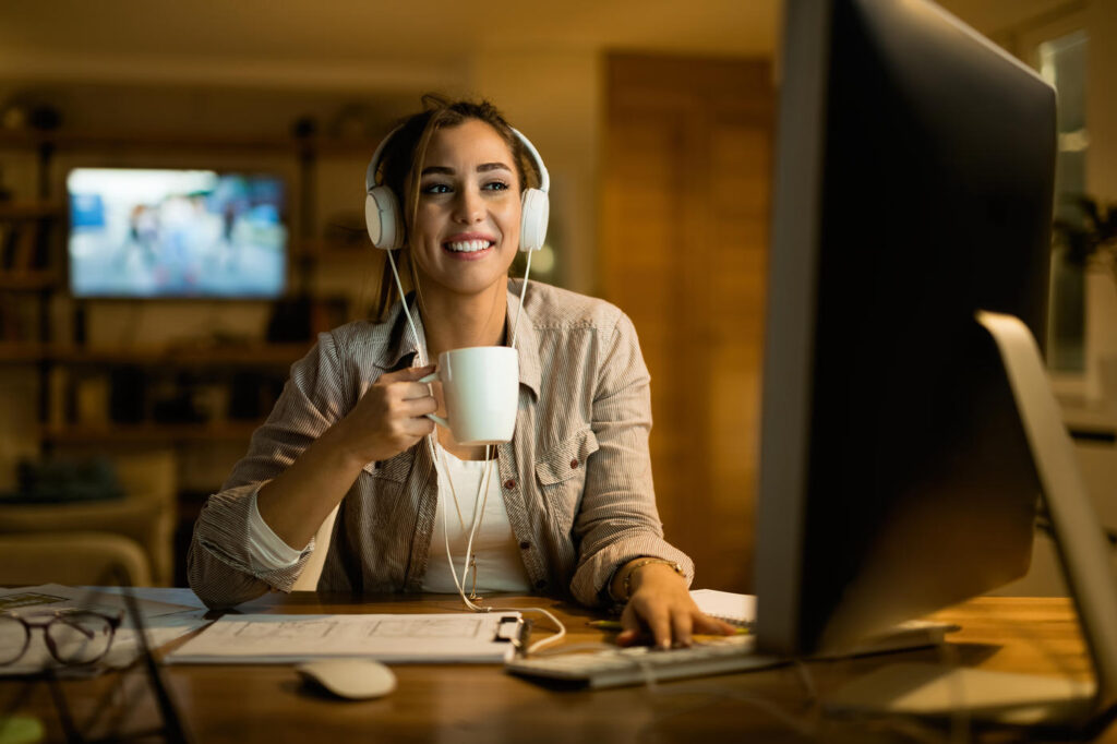 Secure Your Financial Freedom: 5 Legit Remote Jobs You Can Do with Only Your Laptop and Smartphone in 2025